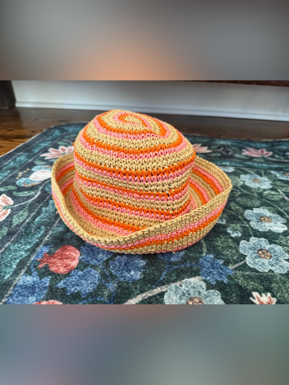 New women’s Crochet Straw bucket Sun Hat in Peach, Orange & Cream size S/M